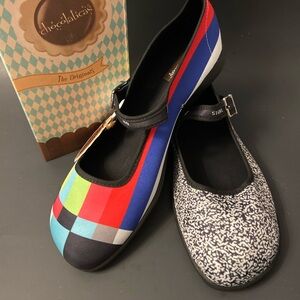 Hot Chocolate Design Mary Jane Flats – “No Signal”